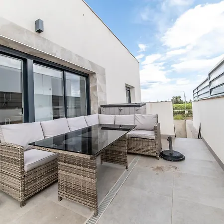 Armonia - Heated Pool - Countryside Charm - By Oyoostays Villa *